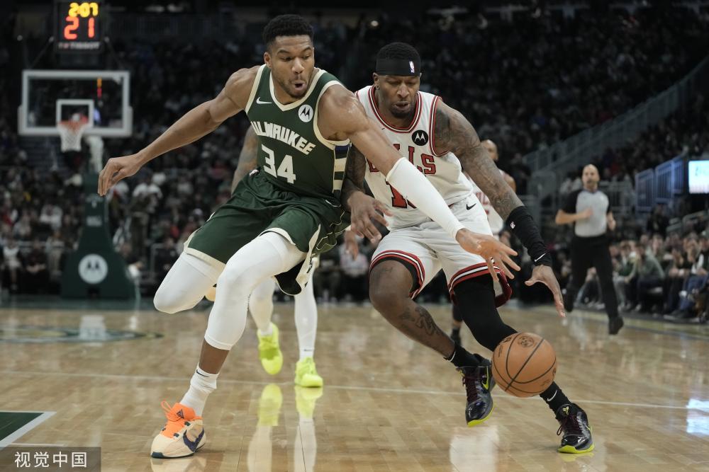 比他年长 比他年长